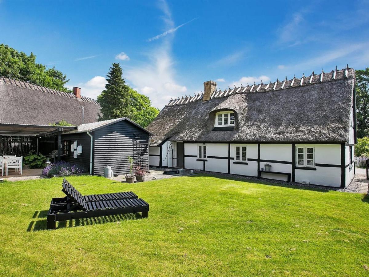 Holiday Home Sibo - 1-5Km From The Sea In Lolland- Falster And Mon By Interhome 스테지 외부 사진